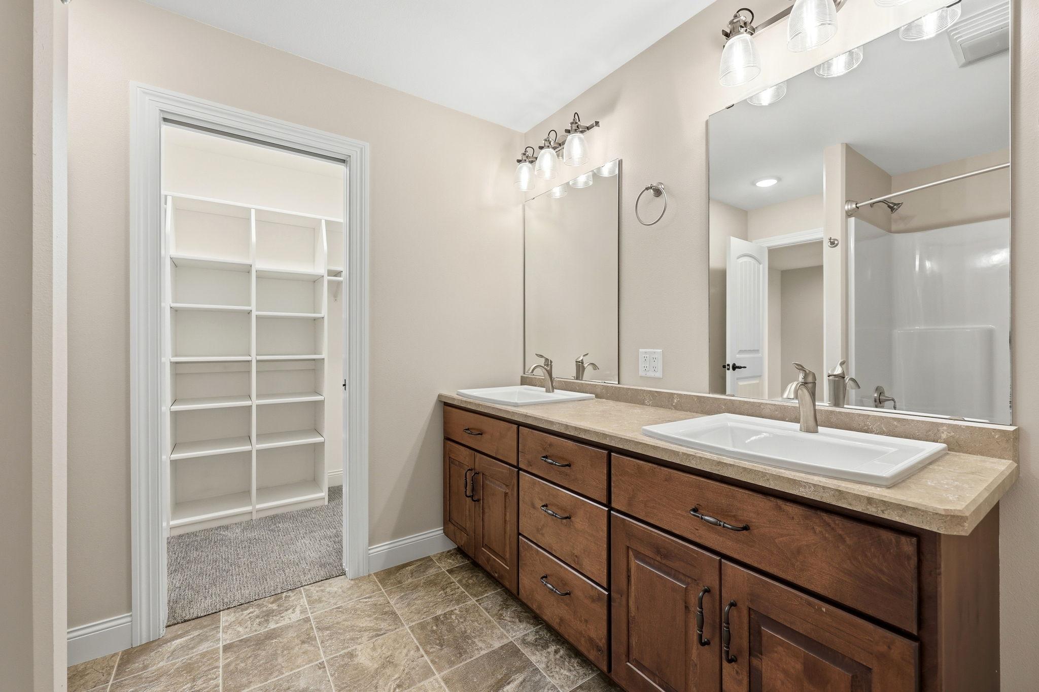 210 5th Street Property Photo 24