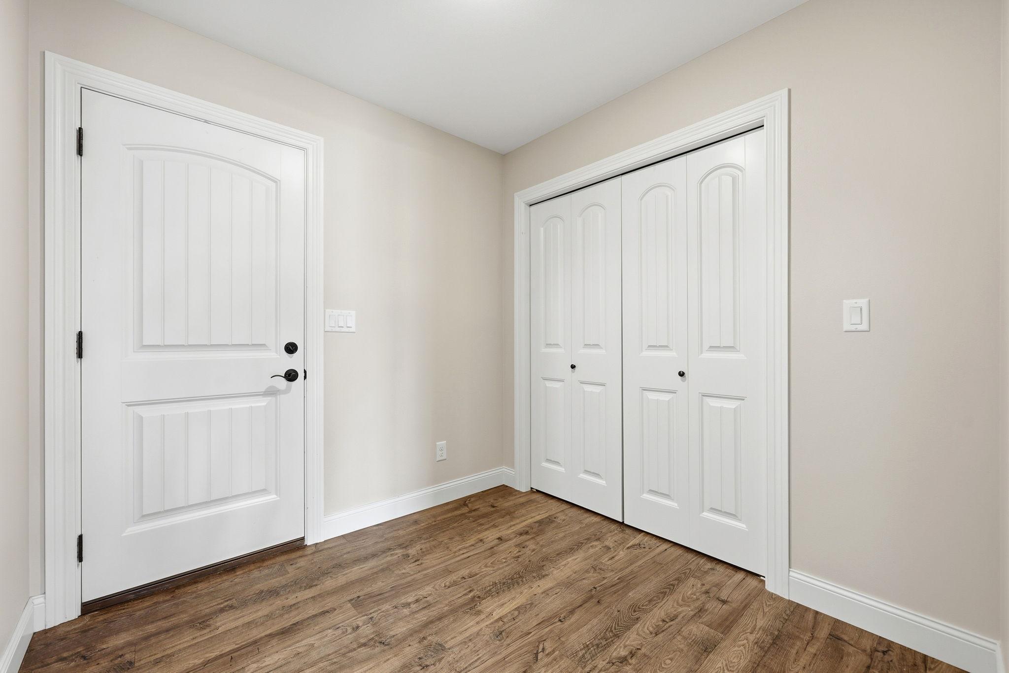 210 5th Street Property Photo 31