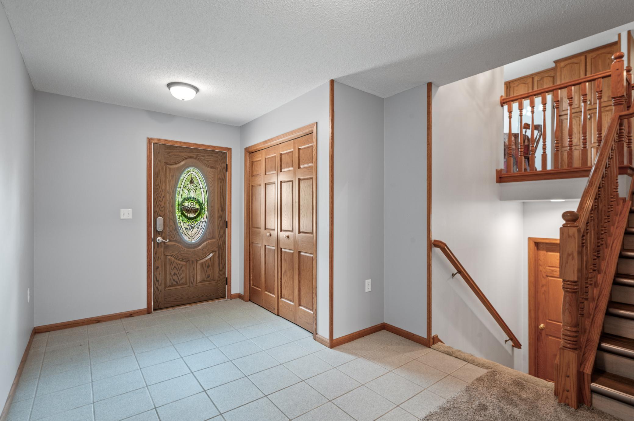 9955 Hall Avenue Ne Property Photo 5
