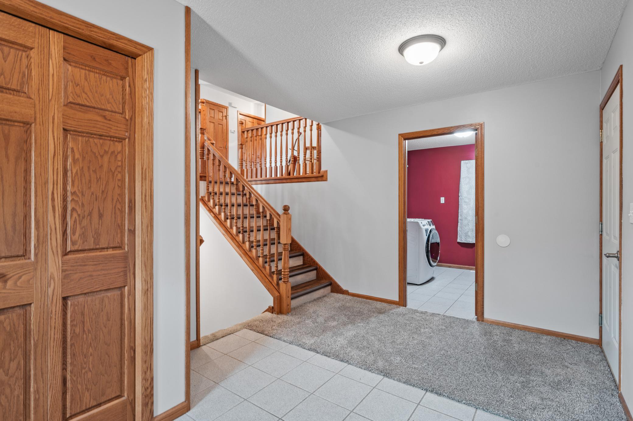 9955 Hall Avenue Ne Property Photo 6