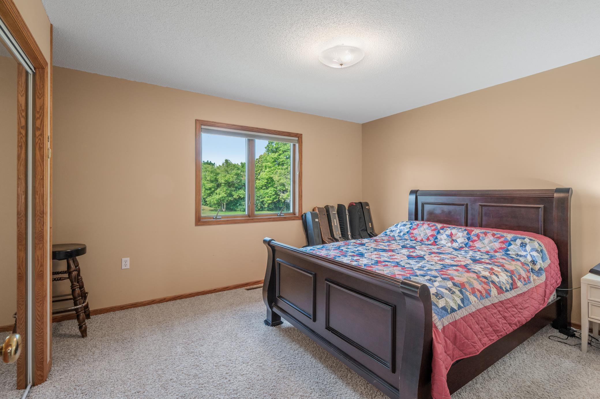 9955 Hall Avenue Ne Property Photo 13