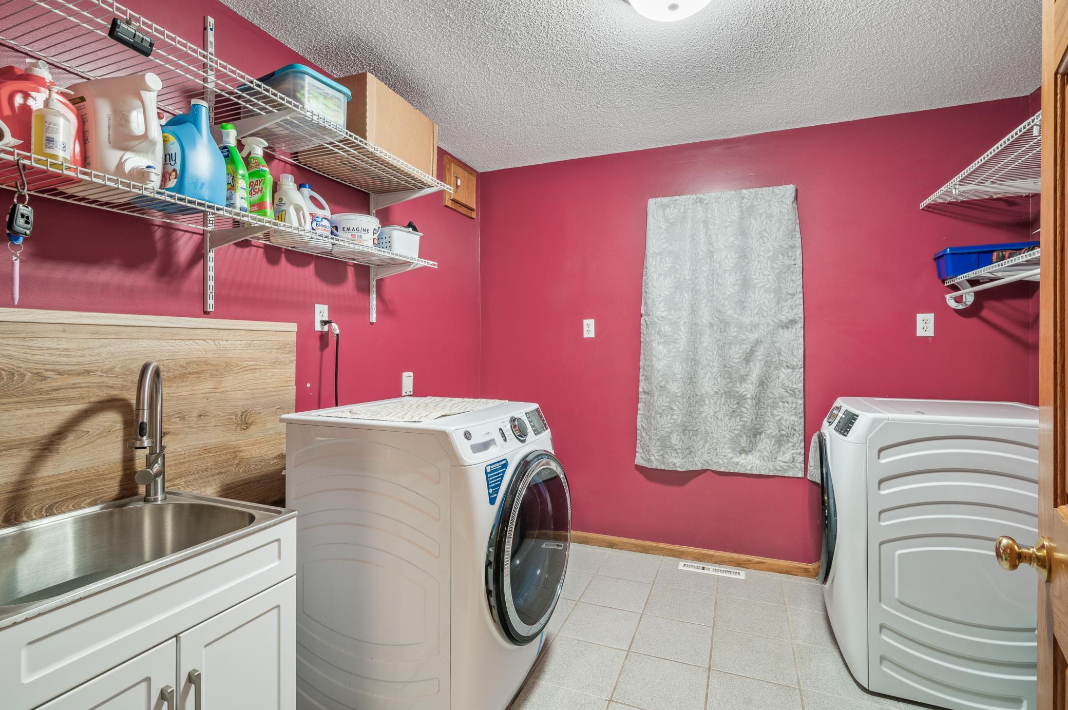 9955 Hall Avenue Ne Property Photo 22