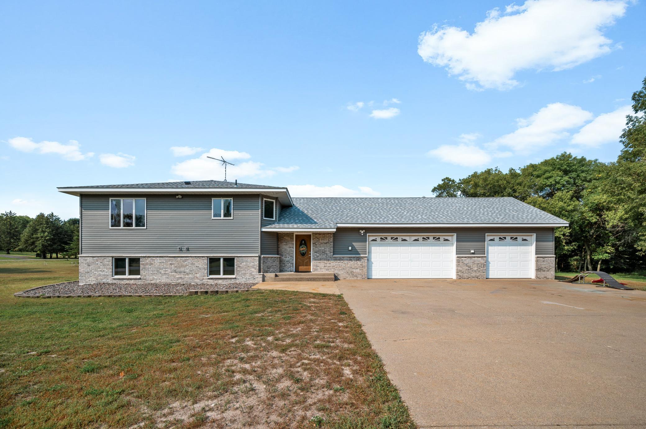 9955 Hall Avenue Ne Property Photo 24