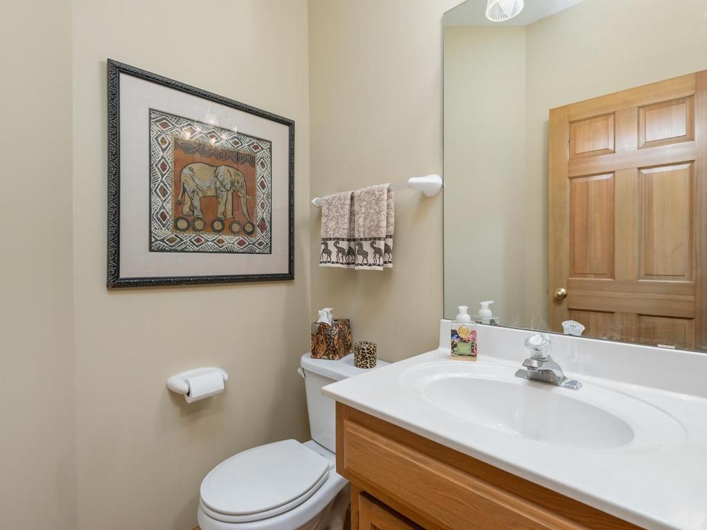 11630 Normandale Boulevard Property Photo 9