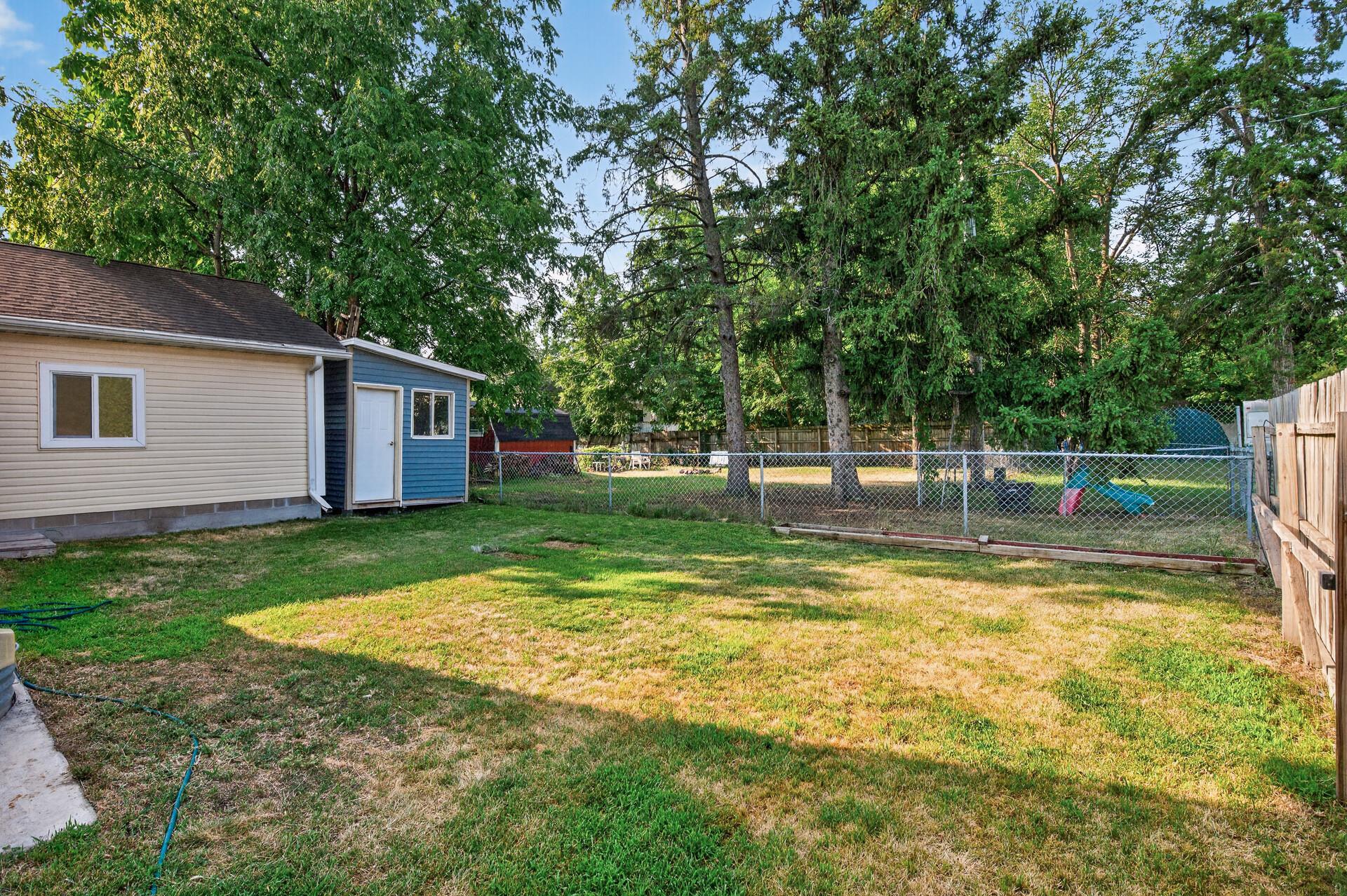 208 Clay Street Property Photo 33