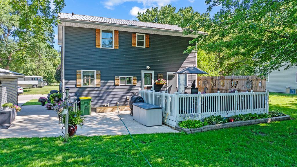 231 4th Street Property Photo 4