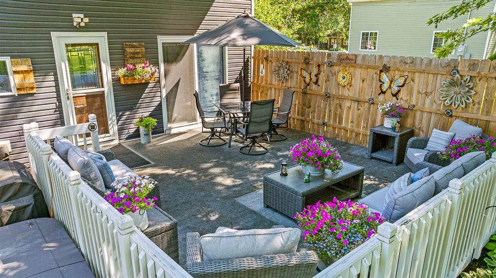 231 4th Street Property Photo 5