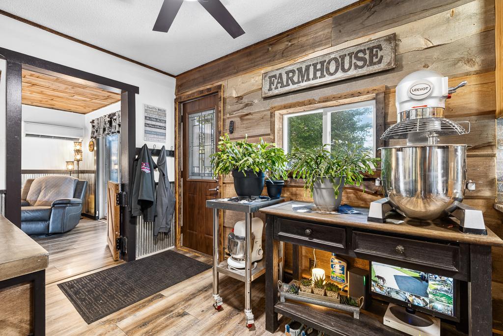 231 4th Street Property Photo 13