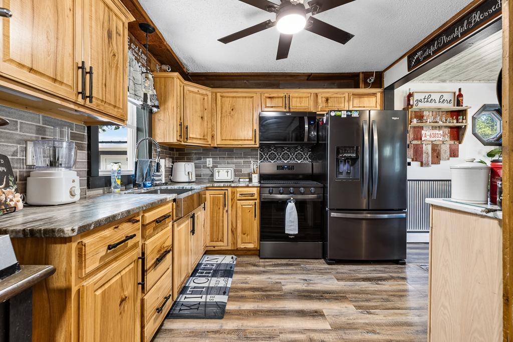 231 4th Street Property Photo 15