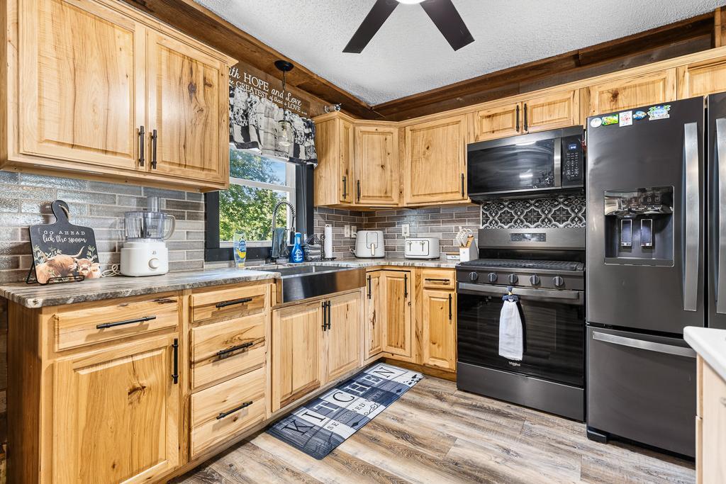 231 4th Street Property Photo 16