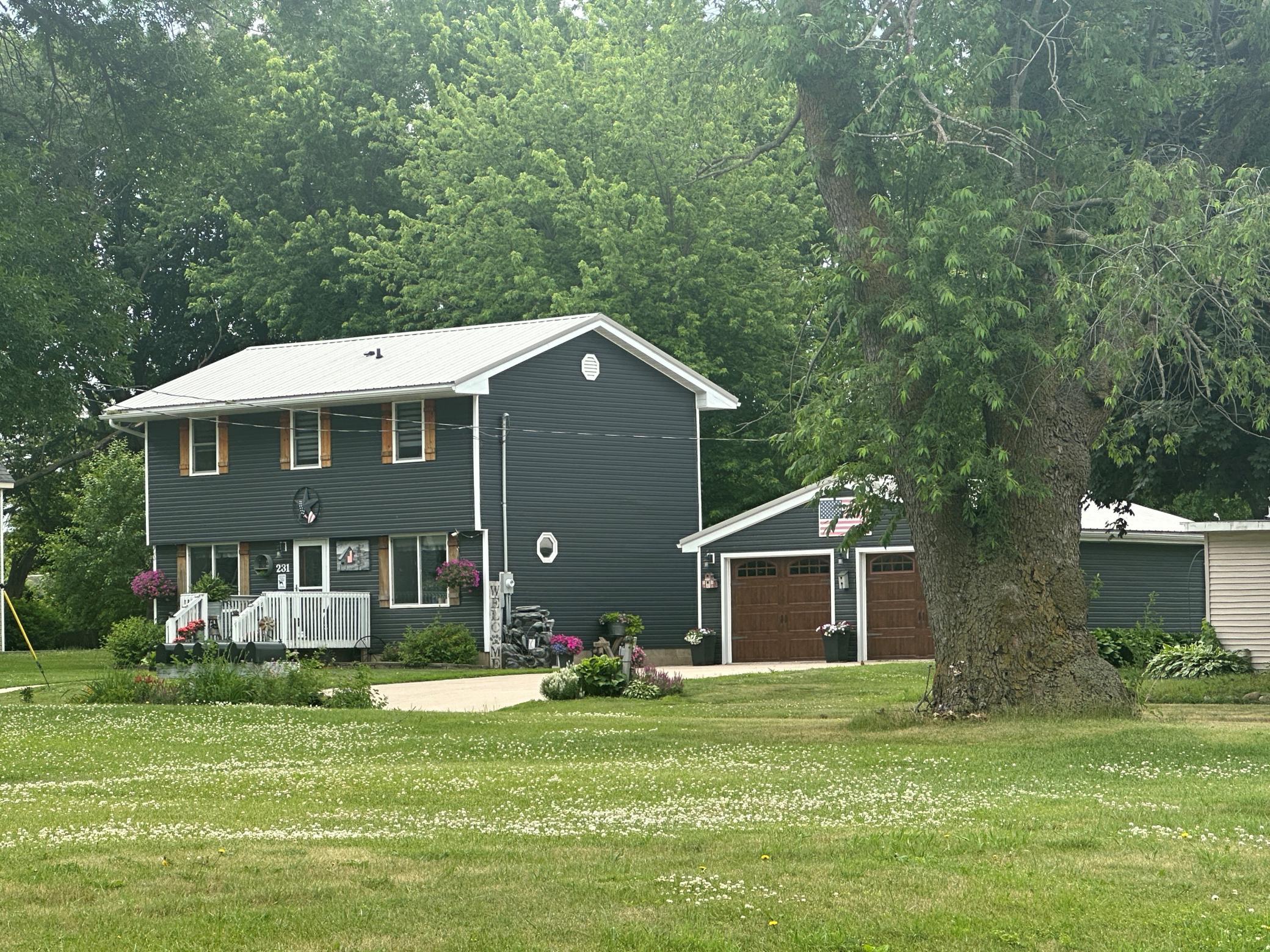 231 4th Street Property Photo 64