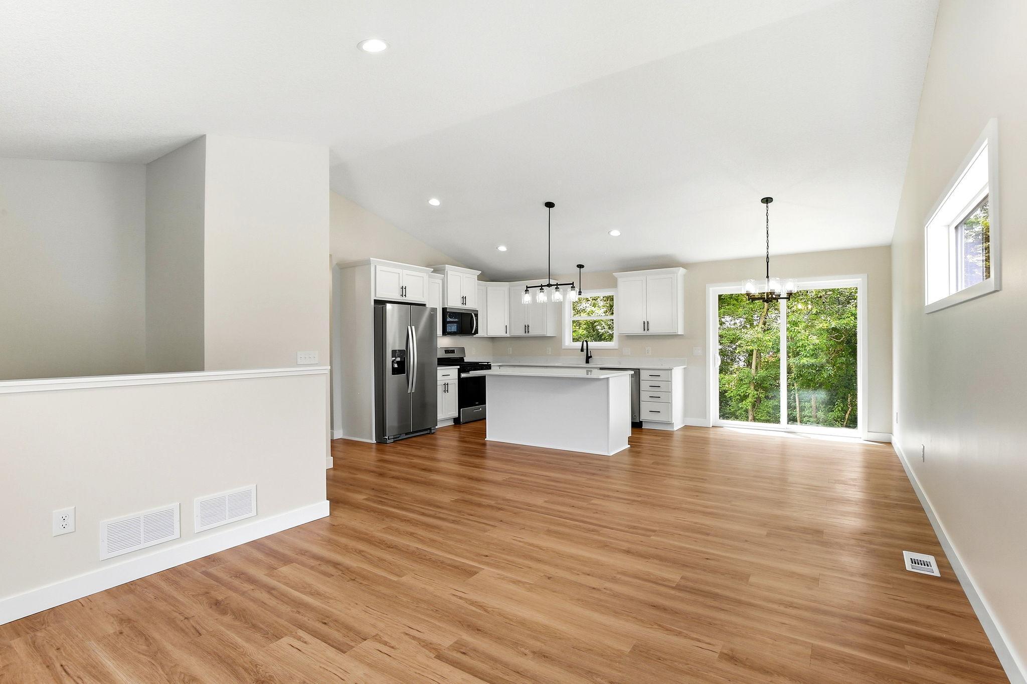 1018 2nd Street Se Property Photo 3