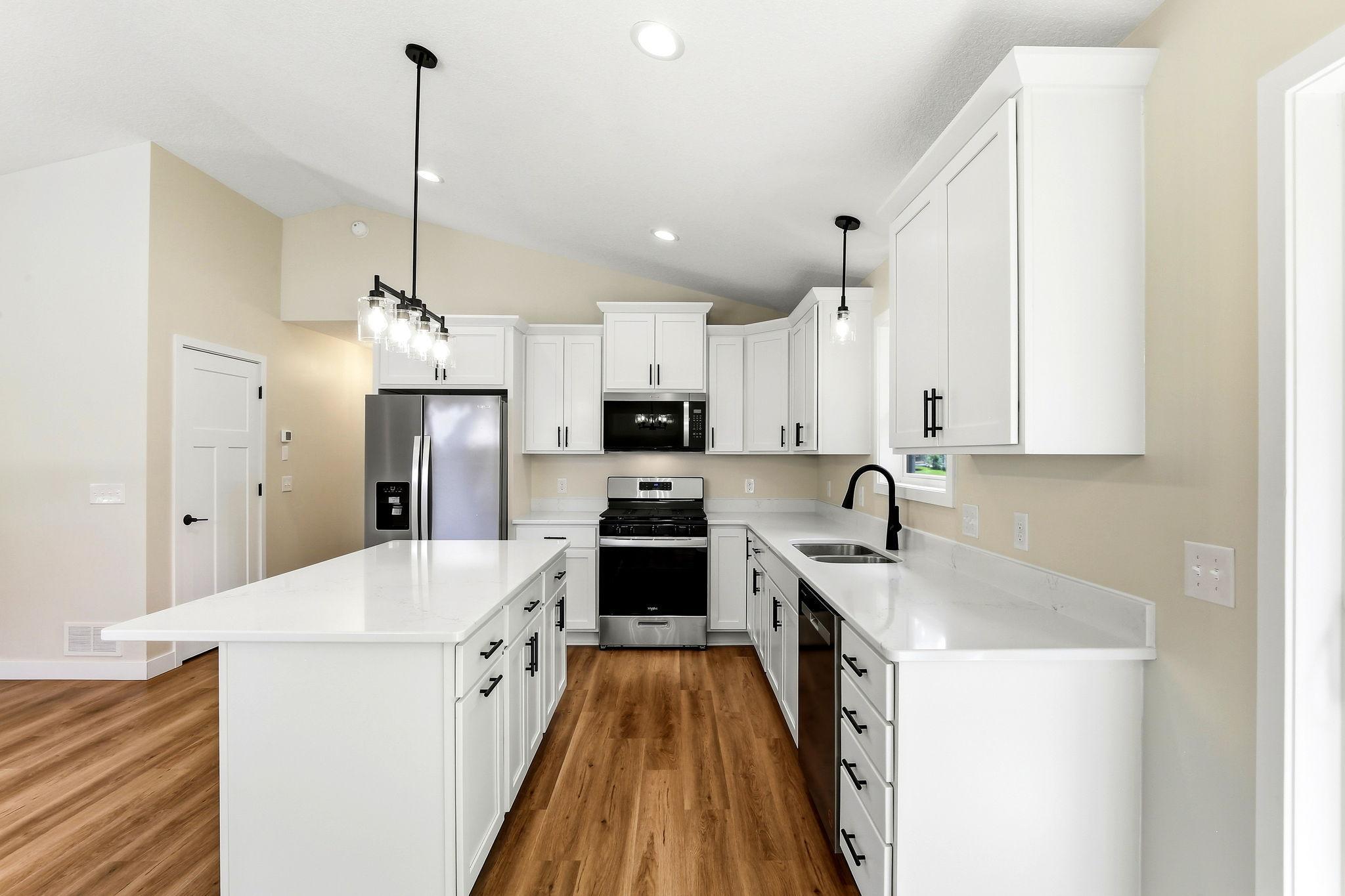 1018 2nd Street Se Property Photo 5