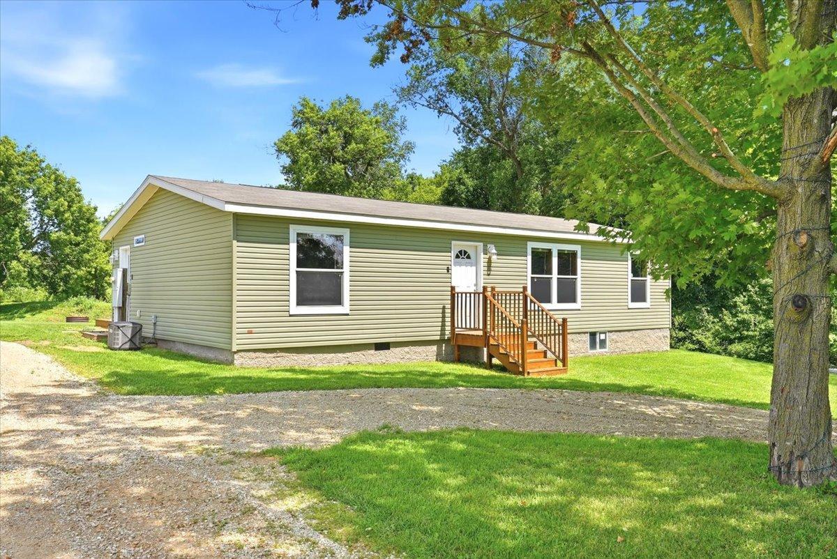 3138 Pierce Saint Croix Rd Property Photo 1