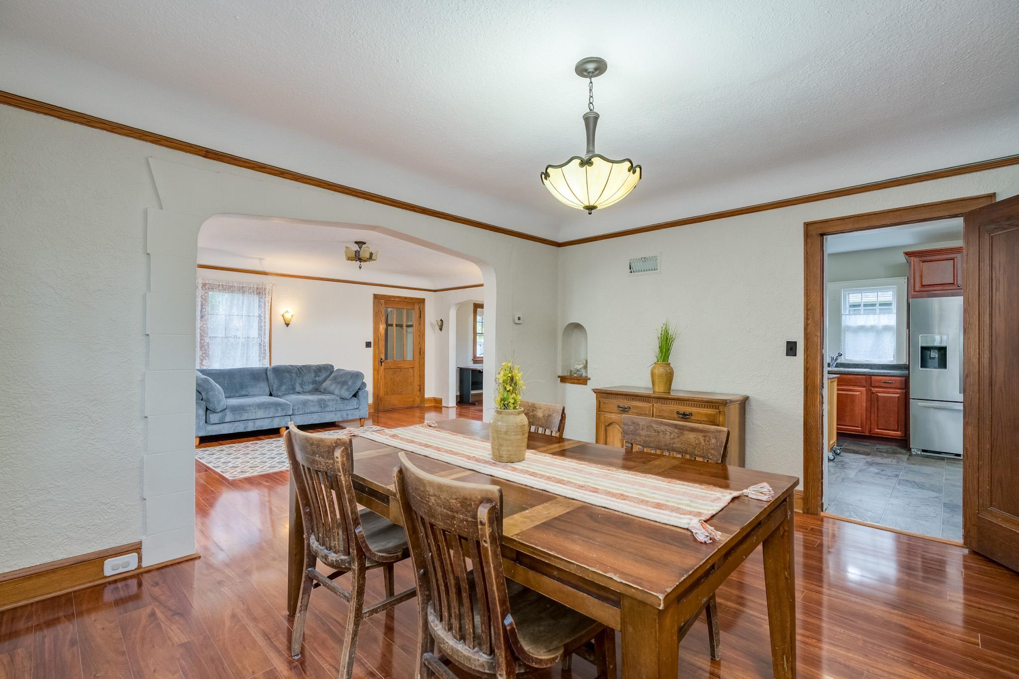 802 Range Street Property Photo 15