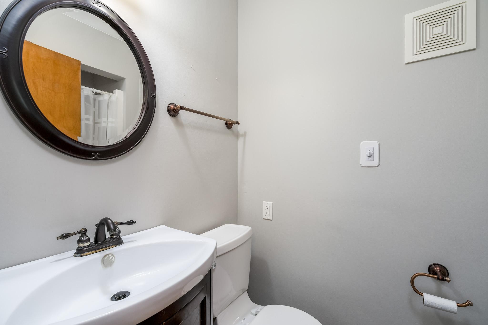 802 Range Street Property Photo 24