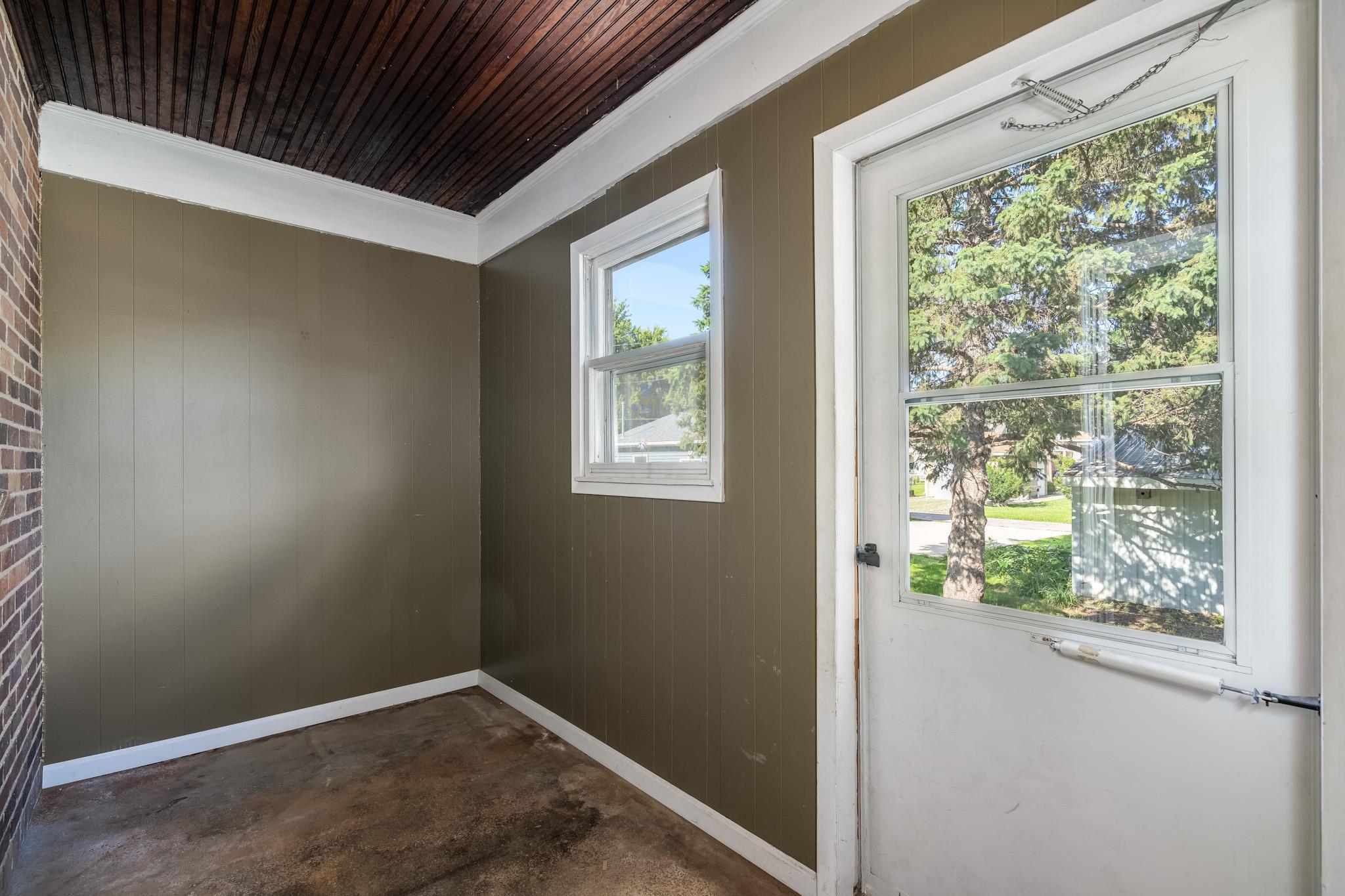 802 Range Street Property Photo 39