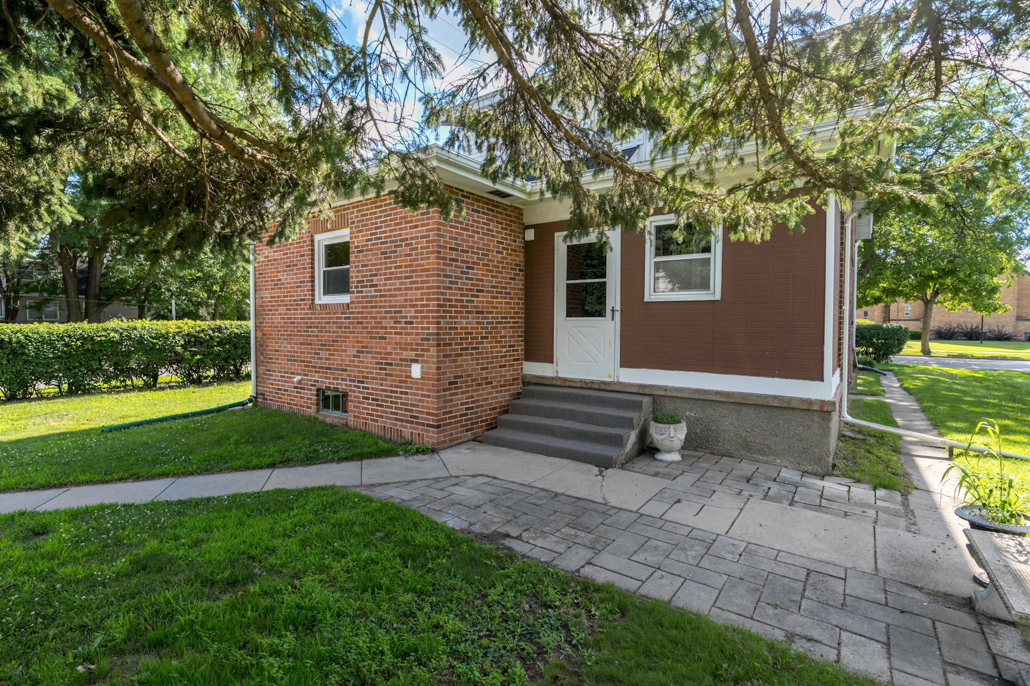 802 Range Street Property Photo 43