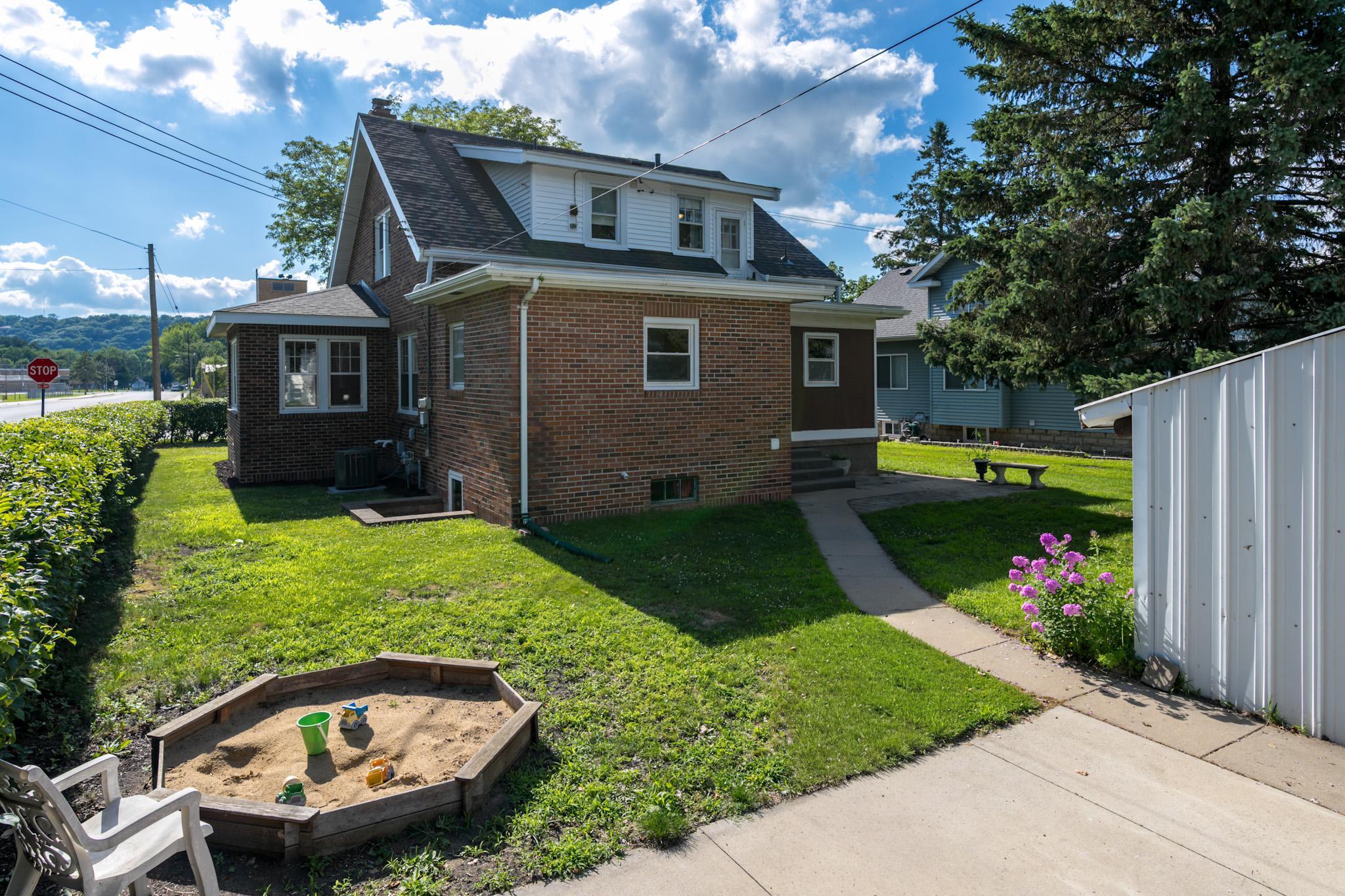 802 Range Street Property Photo 44