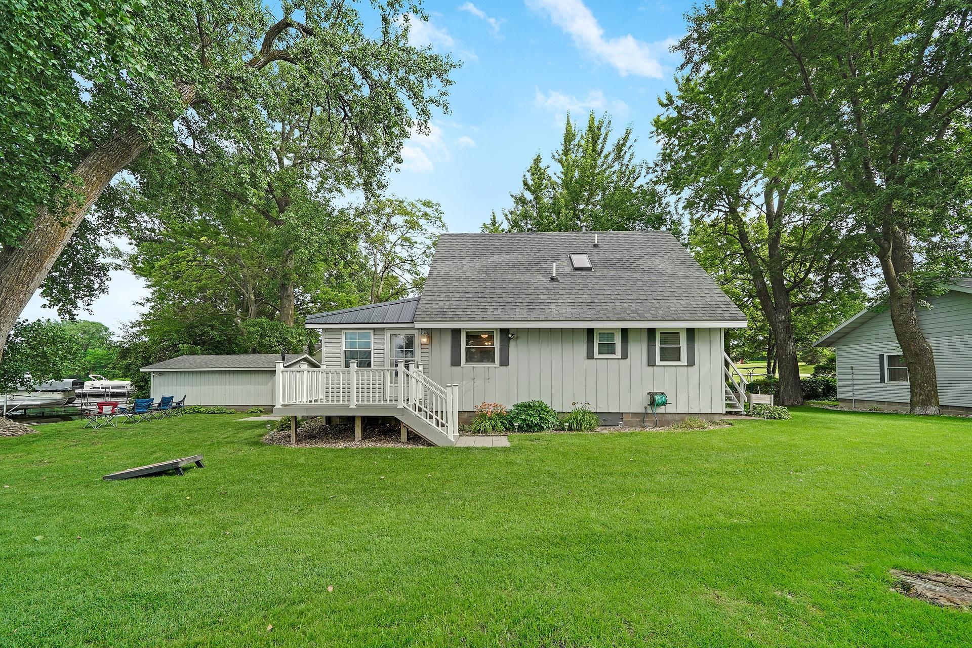 945 Reed Street N Property Photo 11