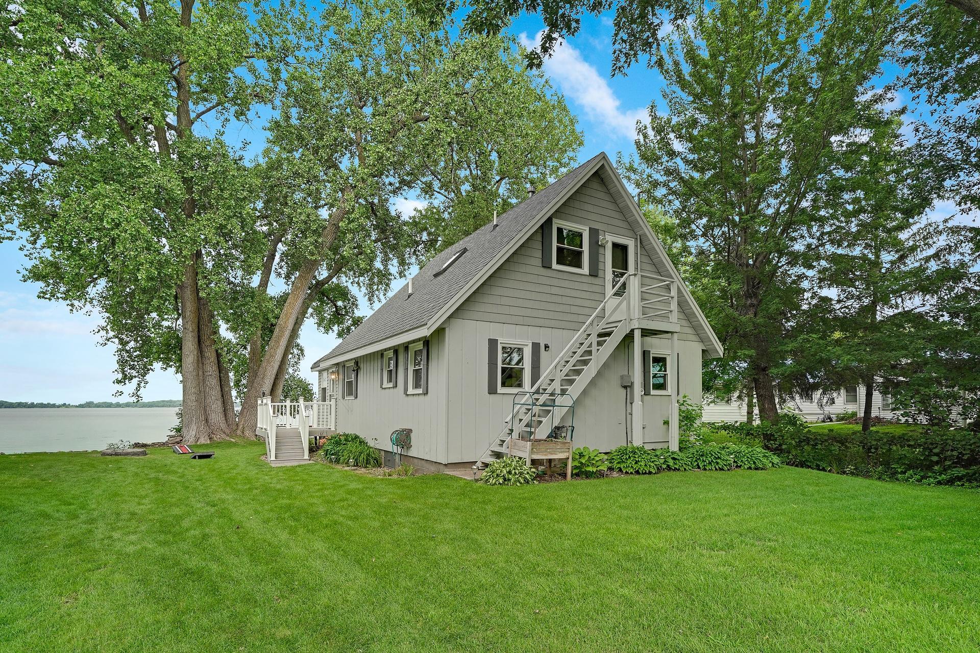 945 Reed Street N Property Photo 12