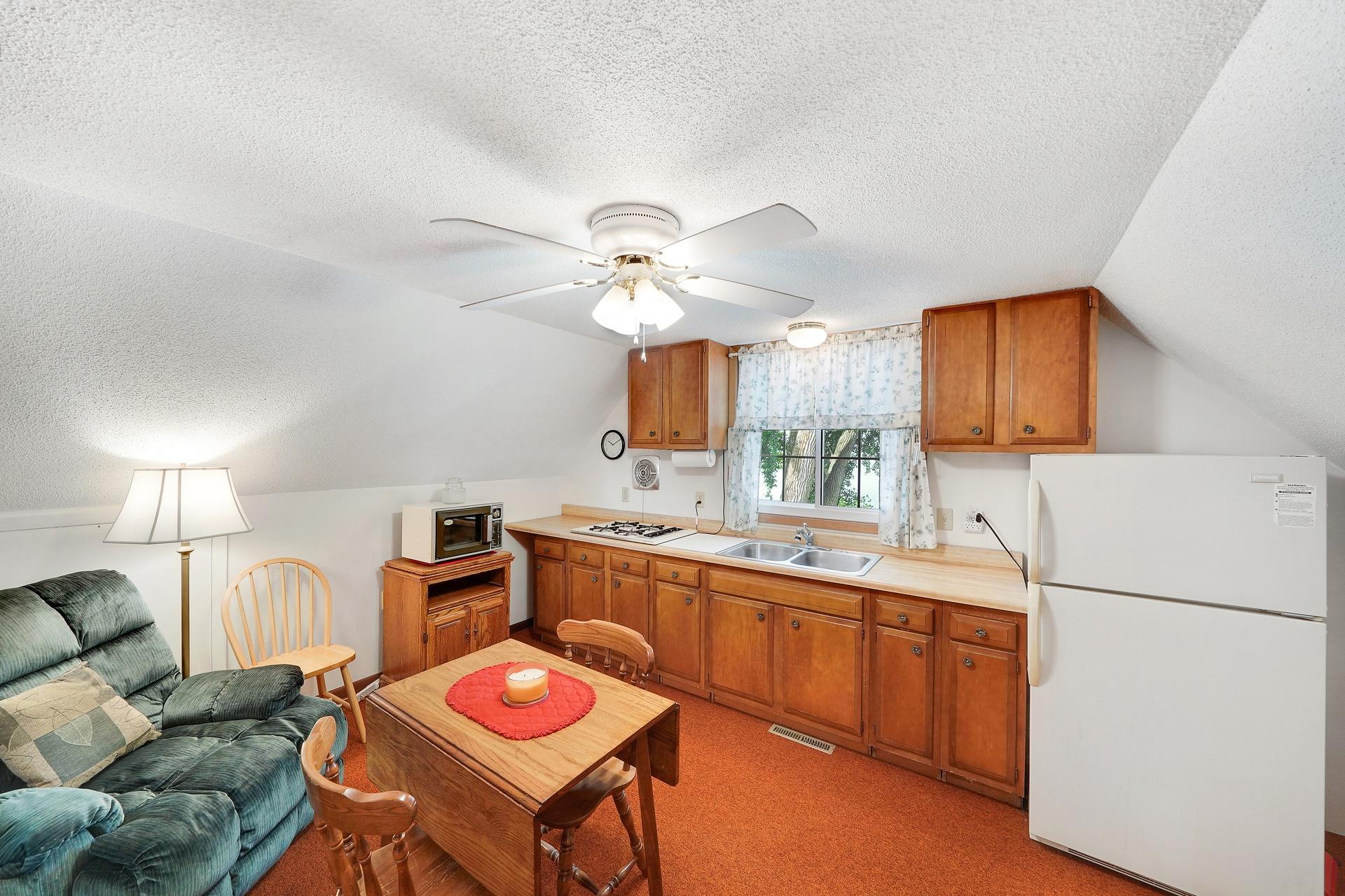 945 Reed Street N Property Photo 36