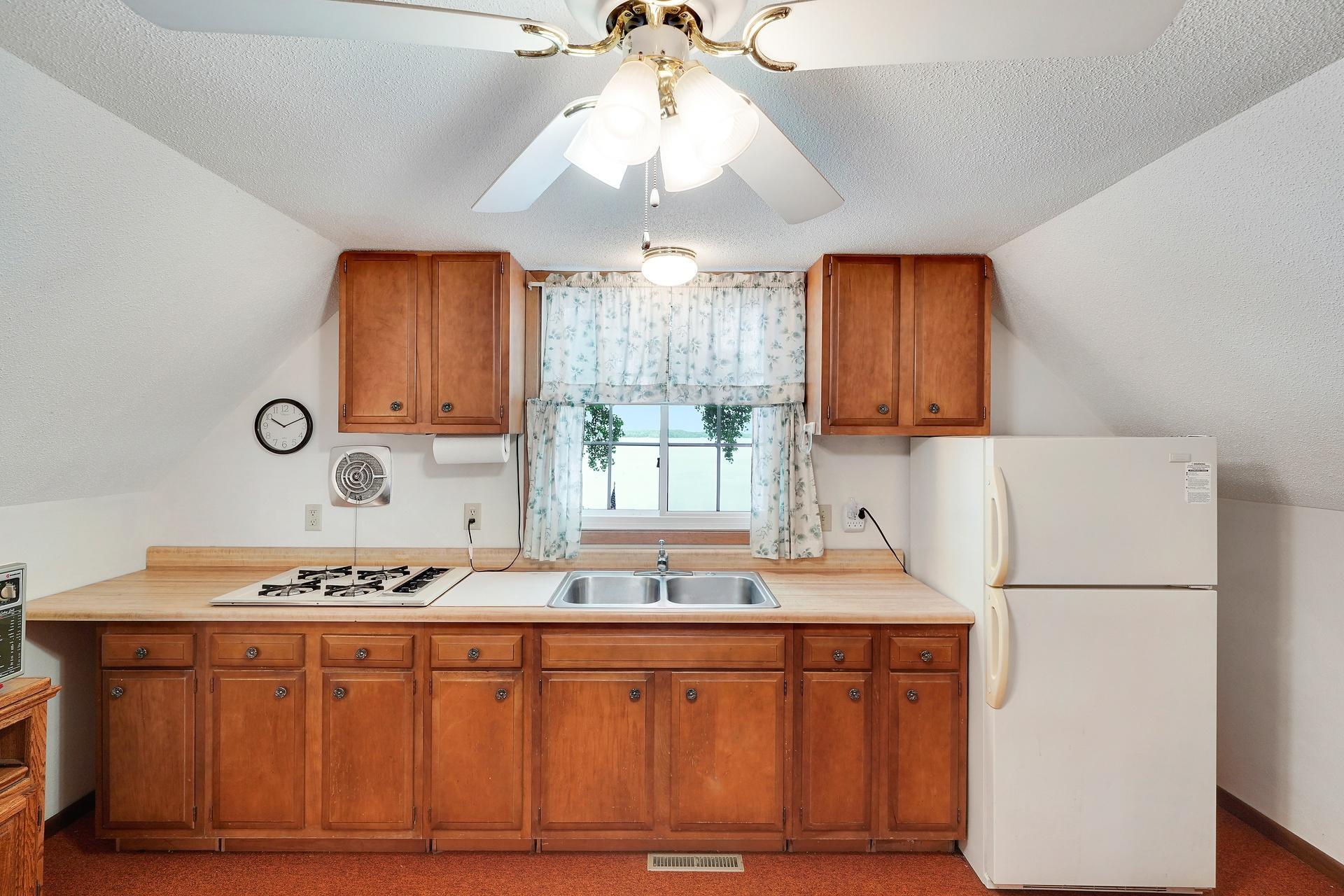 945 Reed Street N Property Photo 37