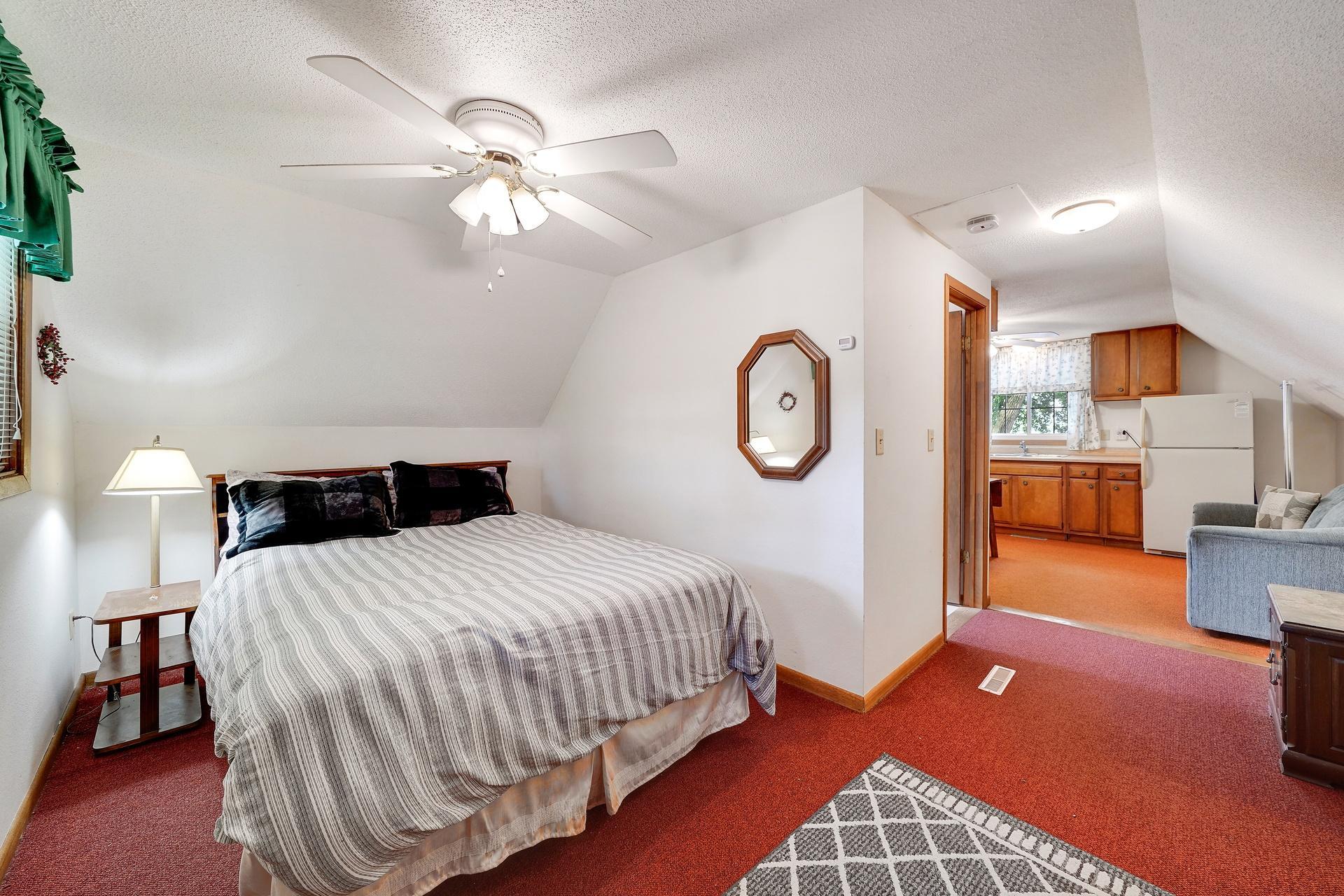 945 Reed Street N Property Photo 40