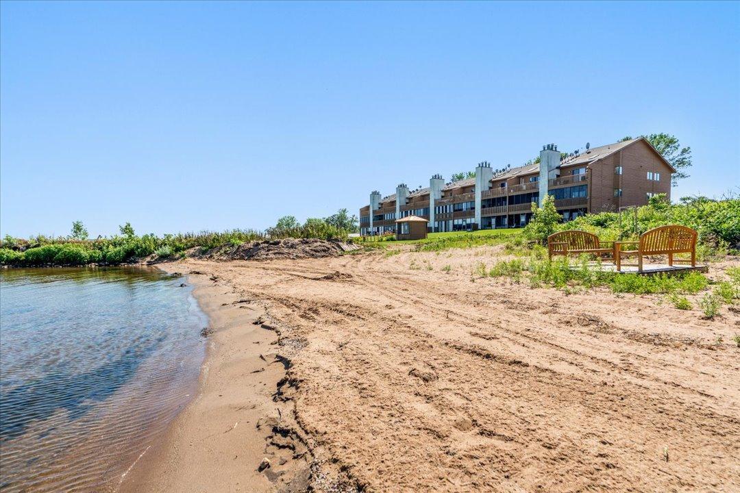 10490 Us 169 203 Property Photo 1