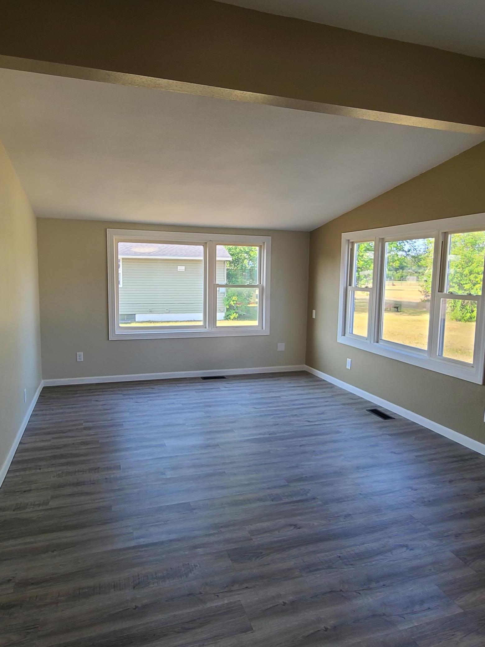14 Hemlock Circle Property Photo 4