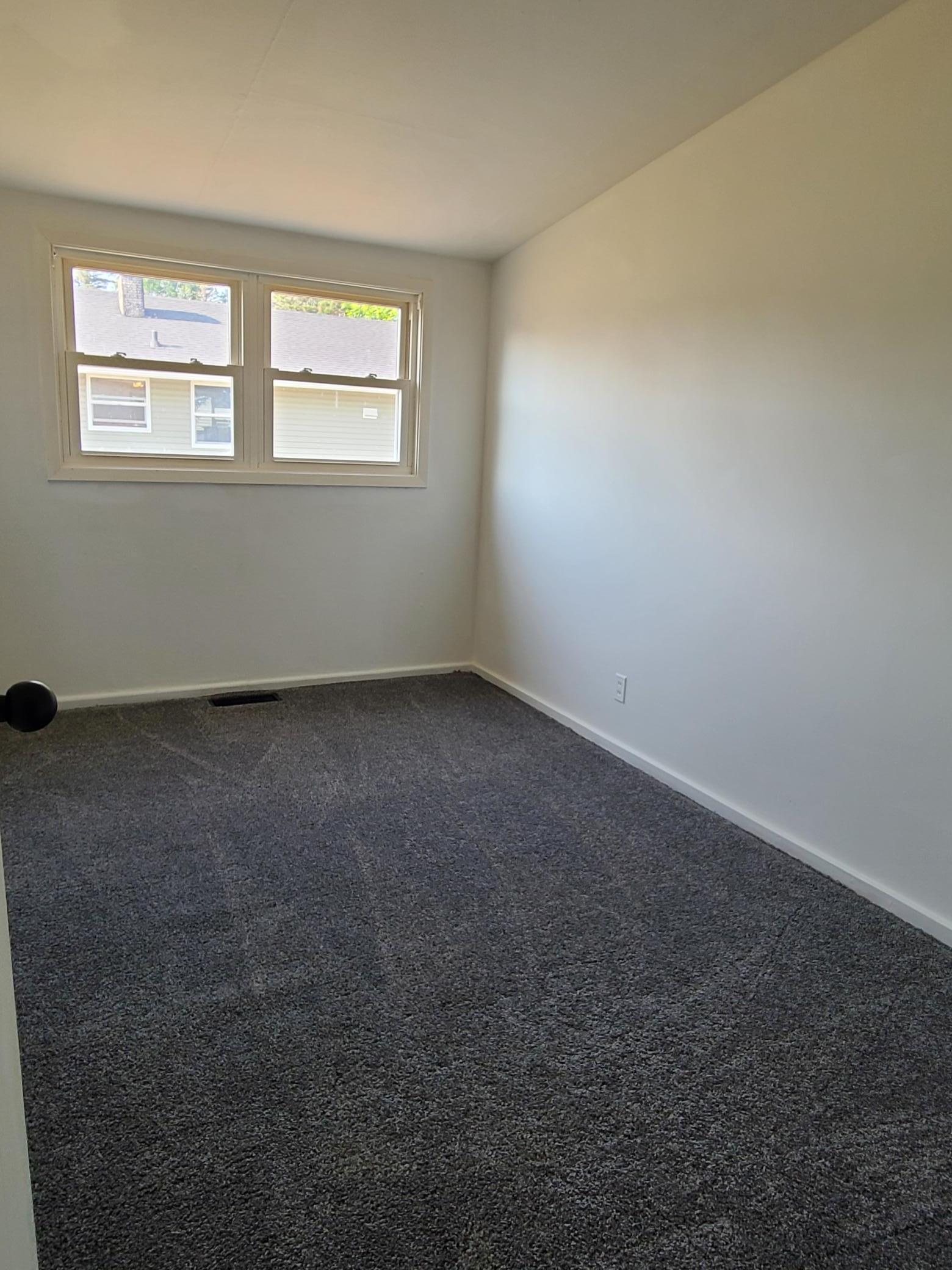 14 Hemlock Circle Property Photo 5