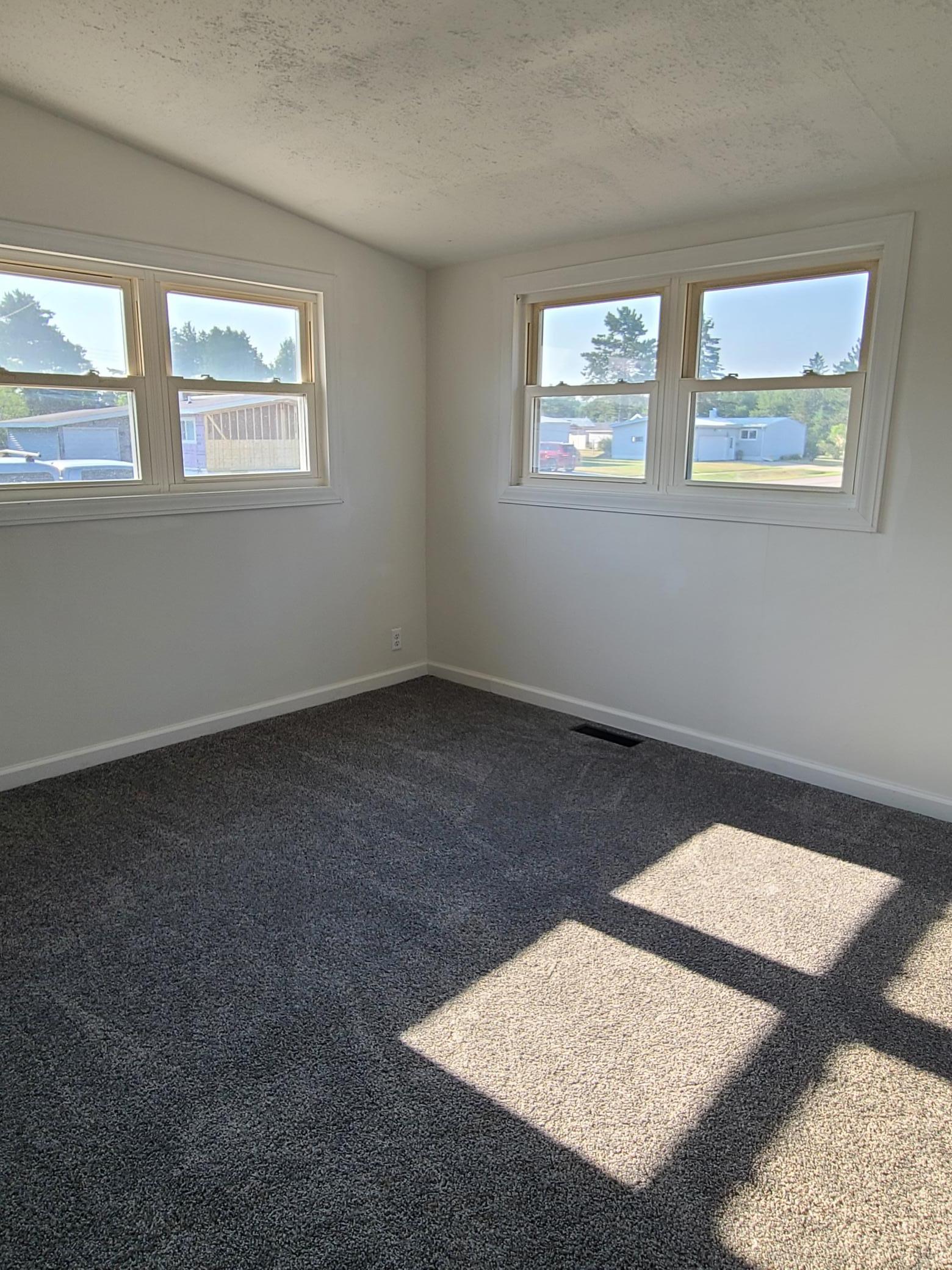 14 Hemlock Circle Property Photo 6