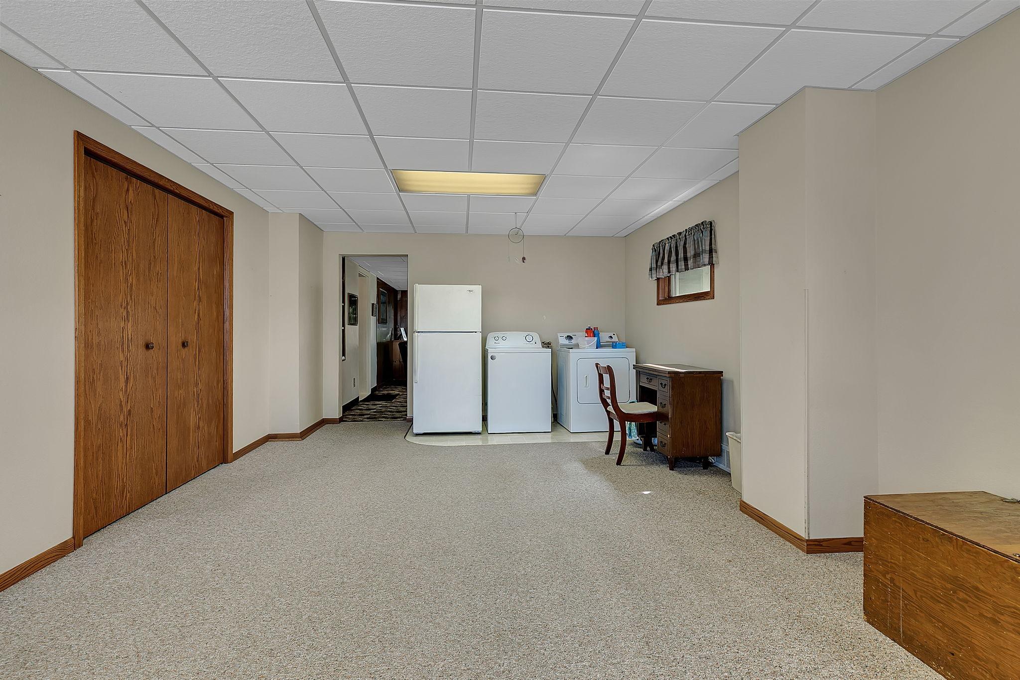 130 Main Street S Property Photo 15