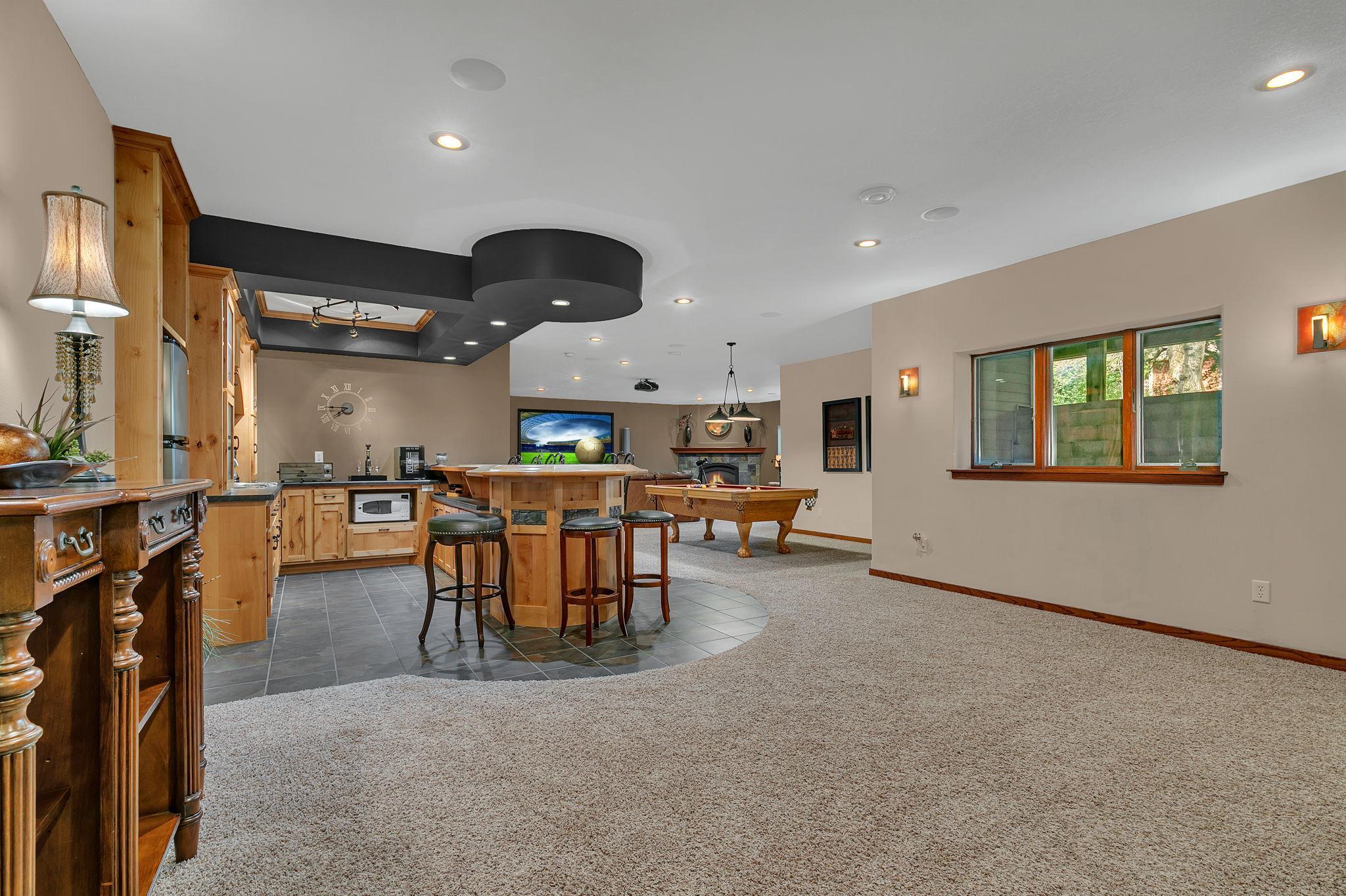 2011 Temminck Road Property Photo 44