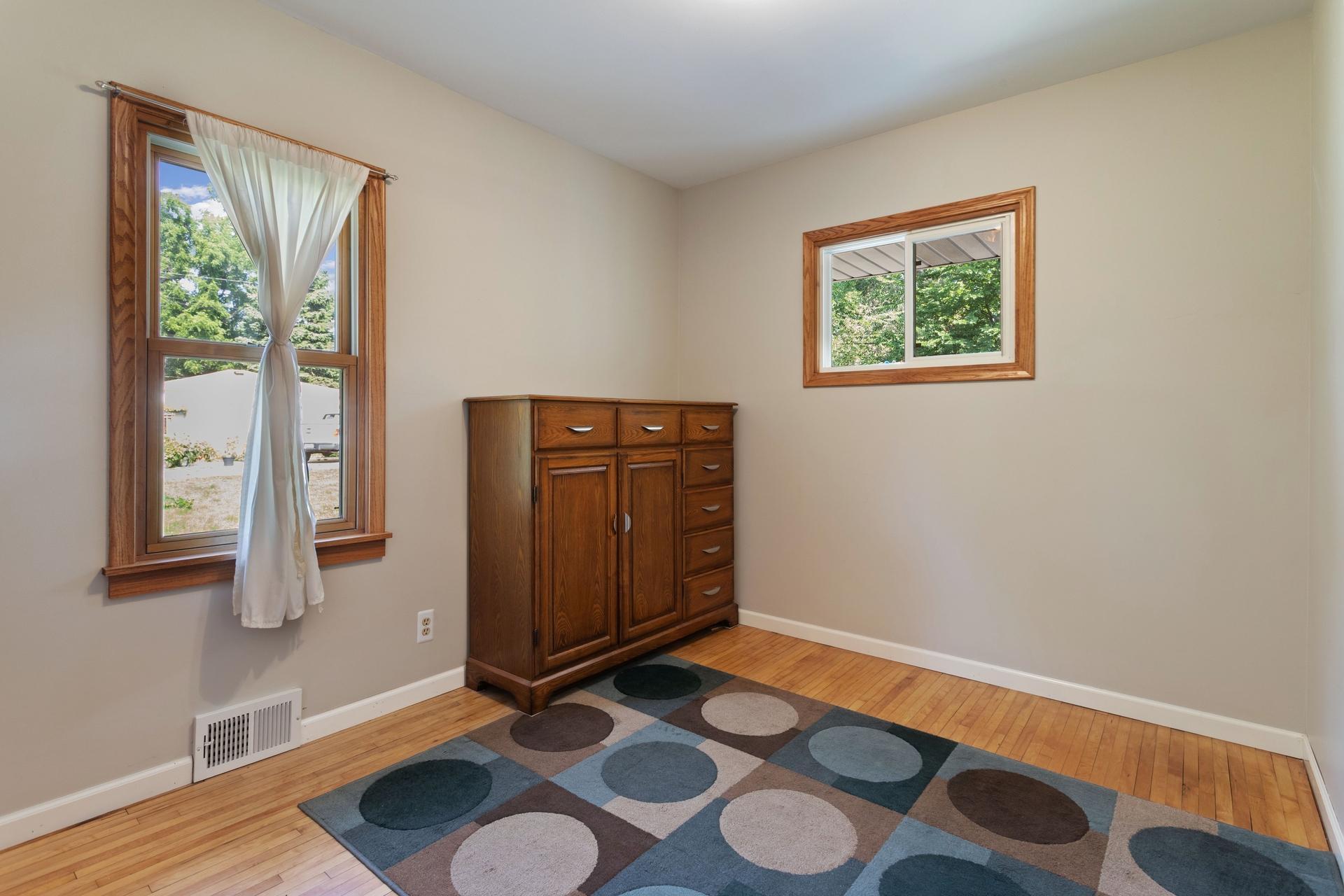 4020 Boardman Street Property Photo 8