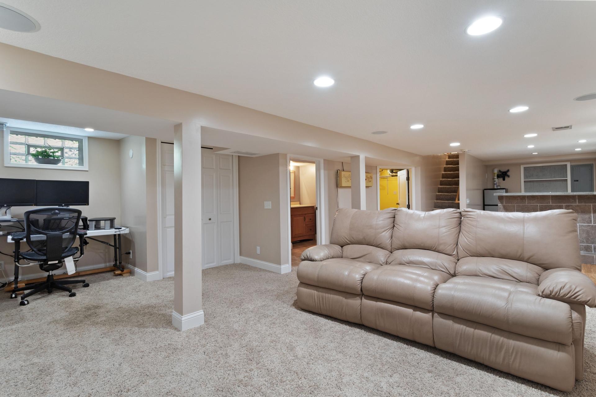 4020 Boardman Street Property Photo 10