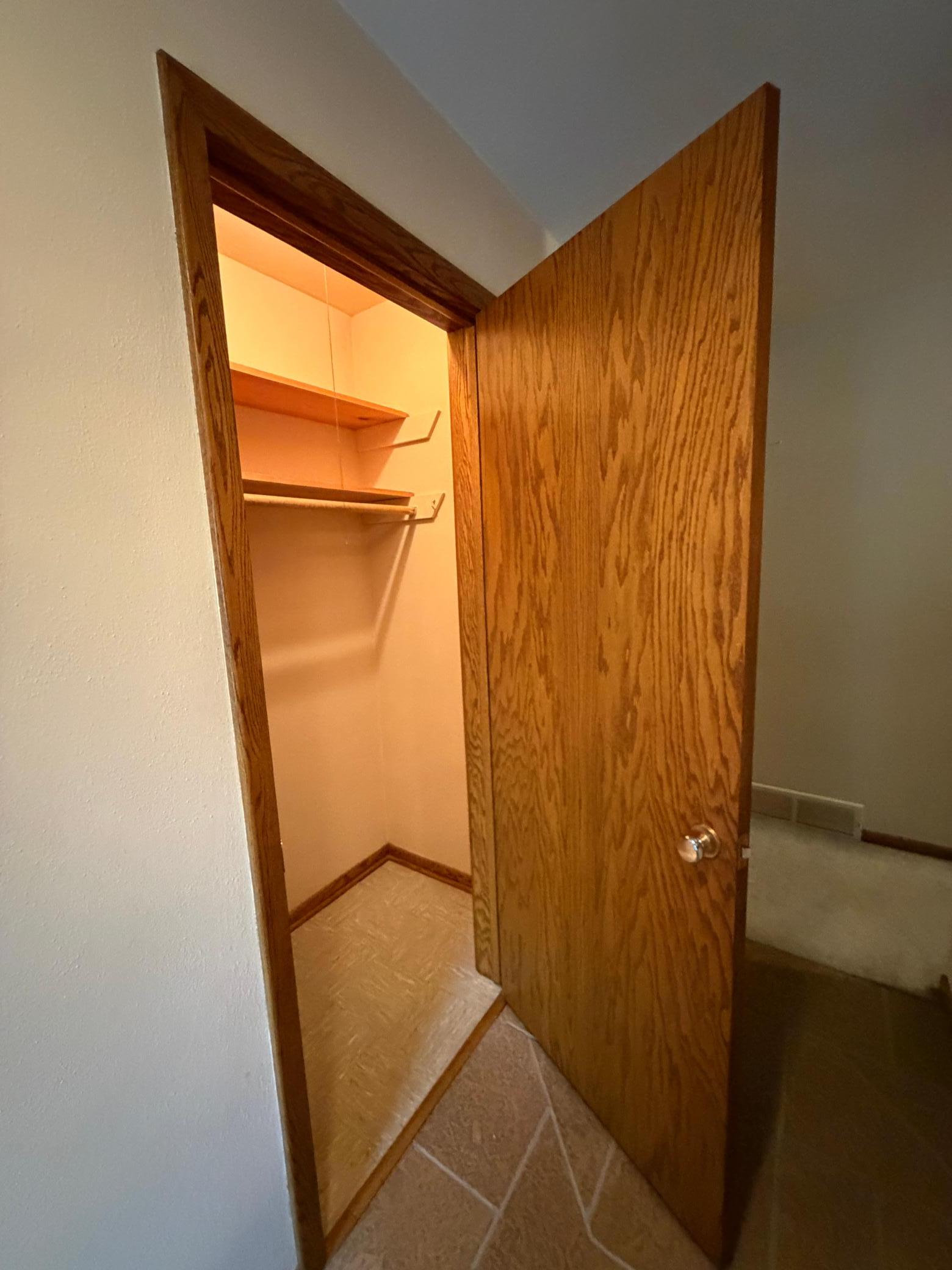 505 Central Lane Property Photo 8
