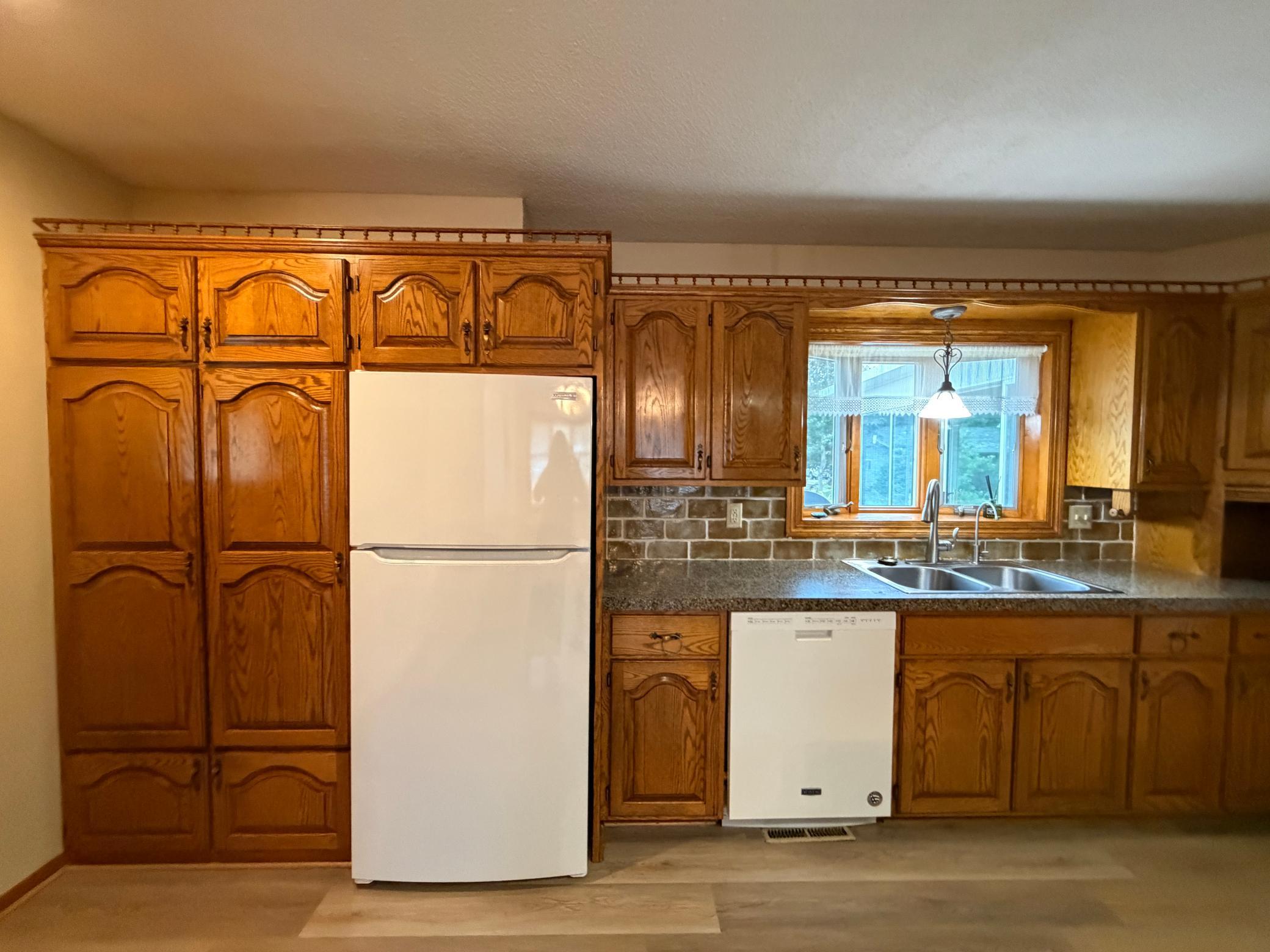 505 Central Lane Property Photo 11