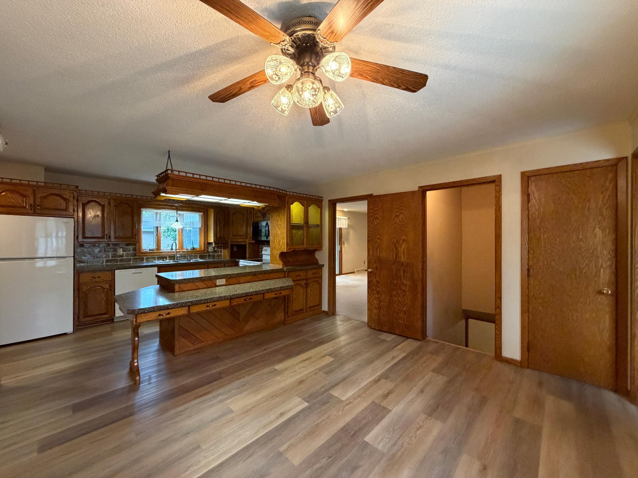 505 Central Lane Property Photo 13