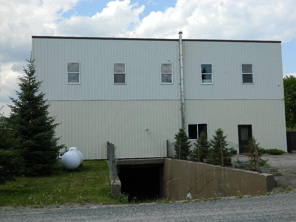 300 Main Street Property Photo 3