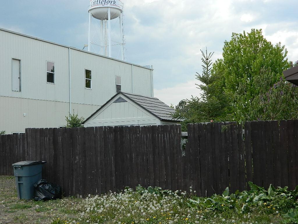 300 Main Street Property Photo 8