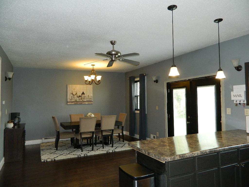 300 Main Street Property Photo 15