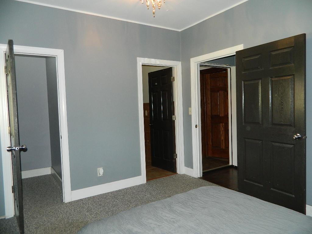 300 Main Street Property Photo 16