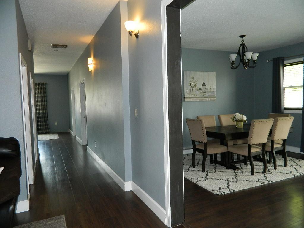 300 Main Street Property Photo 19