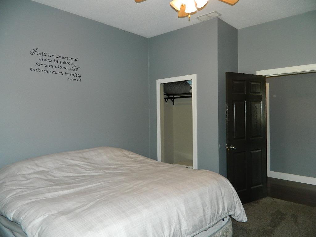 300 Main Street Property Photo 23