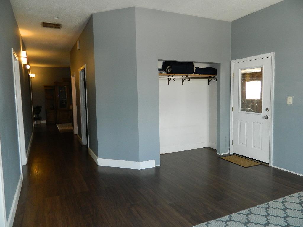 300 Main Street Property Photo 26