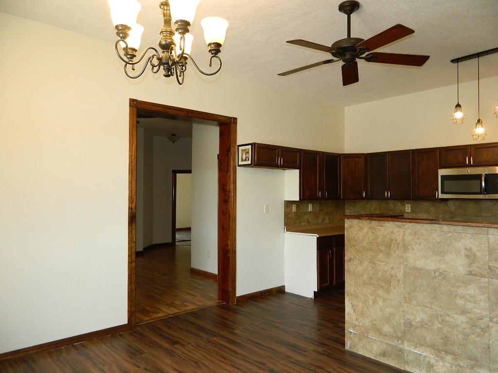 300 Main Street Property Photo 33