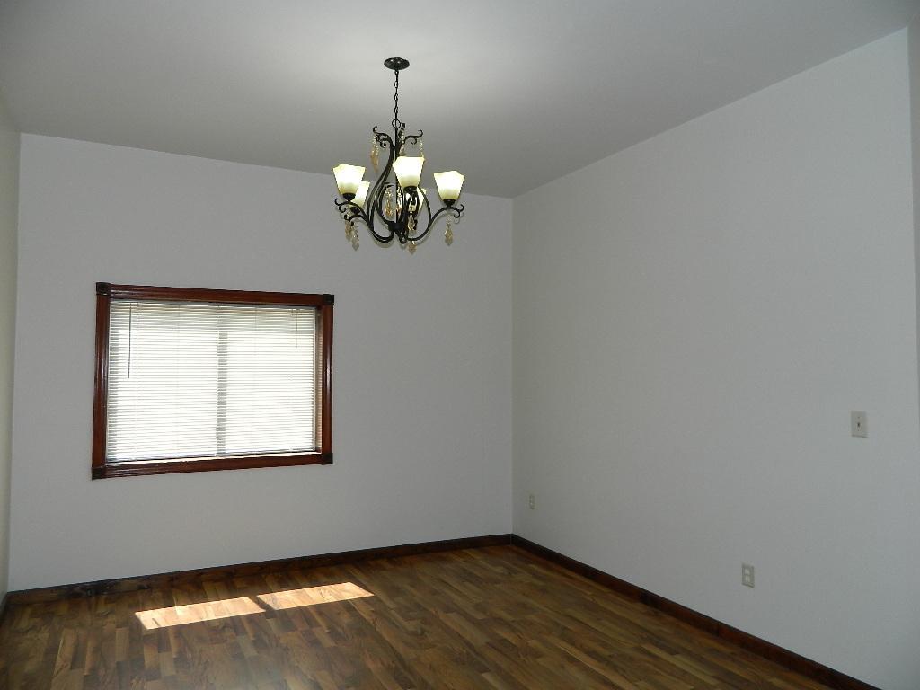 300 Main Street Property Photo 35