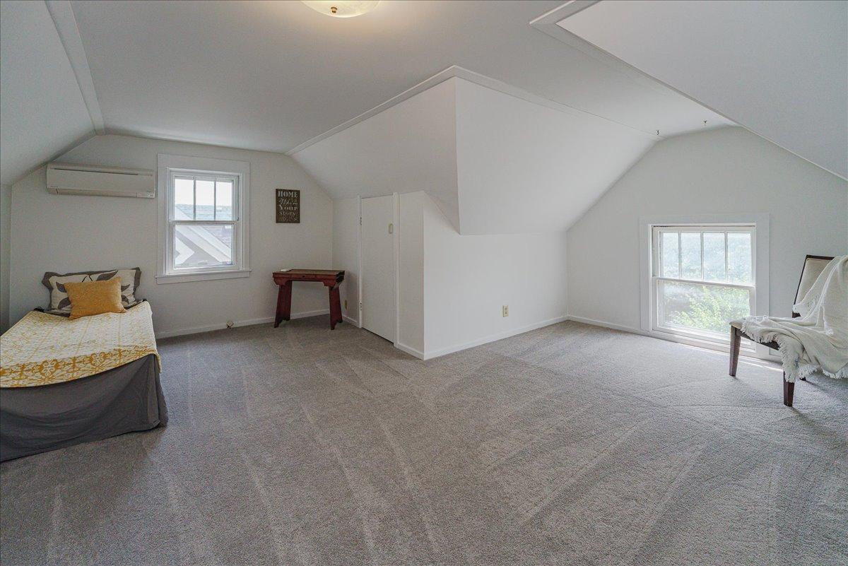 1263 Minnehaha Avenue W Property Photo 26