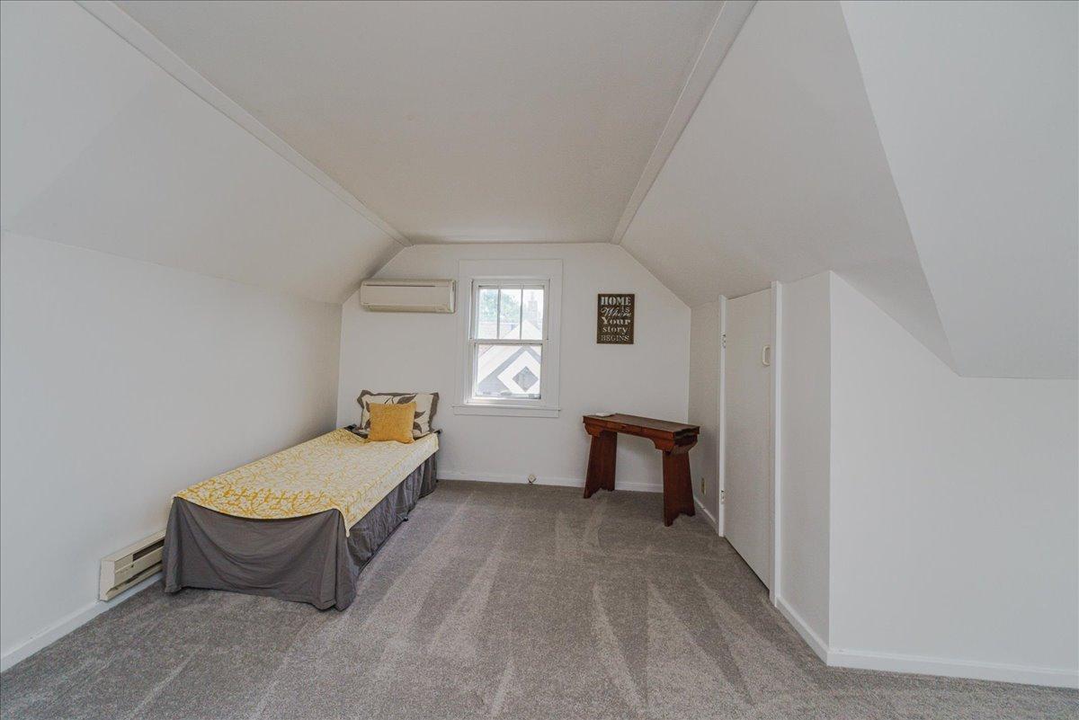 1263 Minnehaha Avenue W Property Photo 27